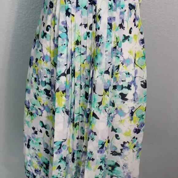 LIZ CLAIBORNE Spring Floral V Neck Pleated Skirt Dress Size 4 - Picture 6 of 12